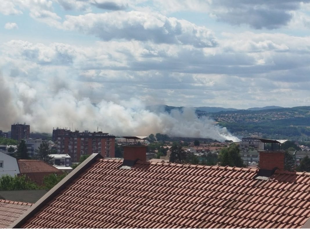 Požar na lozničkoj deponiji